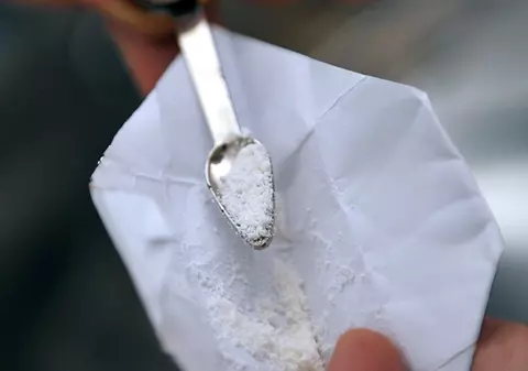 Român anchetat în Irlanda pentru posesie de droguri