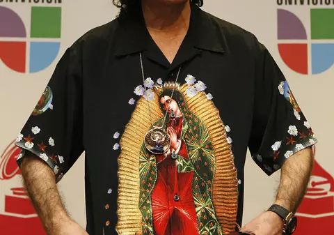 Carlos Santana îi cere lui Obama să legalizeze marijuana