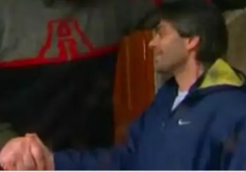 Cel mai înalt om din lume e nefericit