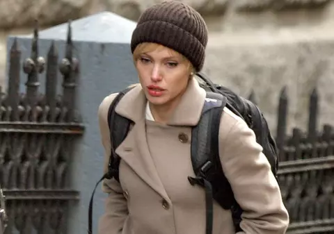 Sony neagă că Angelina Jolie a leşinat pe platoul de filmare