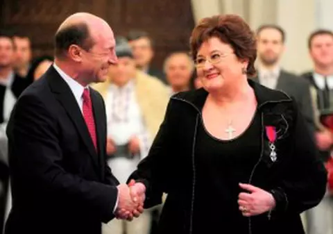 Marioara Murărescu, decorată de Traian Băsescu