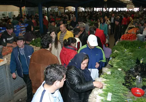 Control cu bătaie în Hala Obor din Capitală