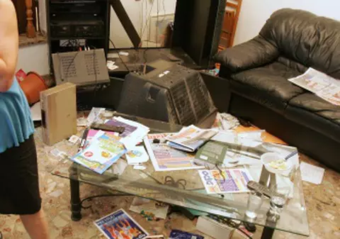 80 de imigranţi, cazaţi într-un singur apartament