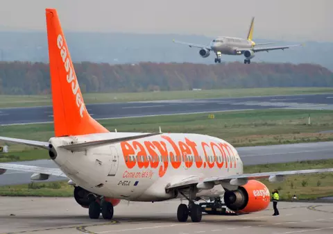 Aterizare de urgenţă în Franţa, din cauza unei alerte cu bombă