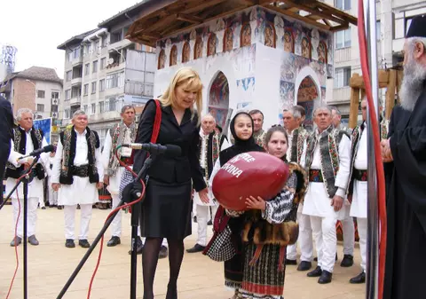 Udrea, cu mama la "Paştele în Bucovina"