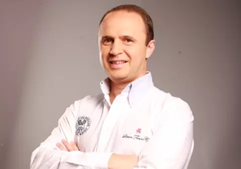 Pupăză este retrogradat