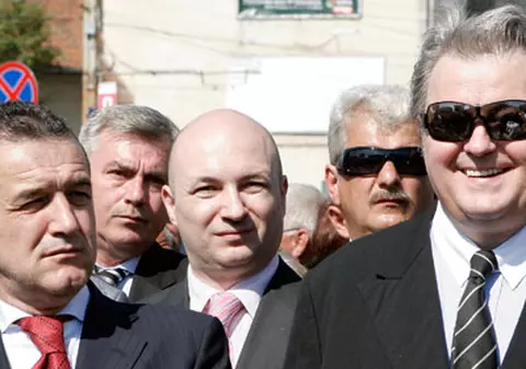 "Cu Becali şi Vadim în PE, România pierde două locuri"