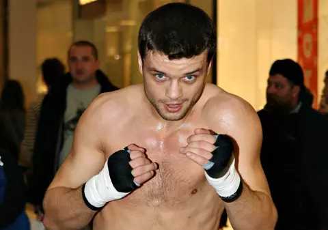 JoJo Dan se va bate la Bucureşti