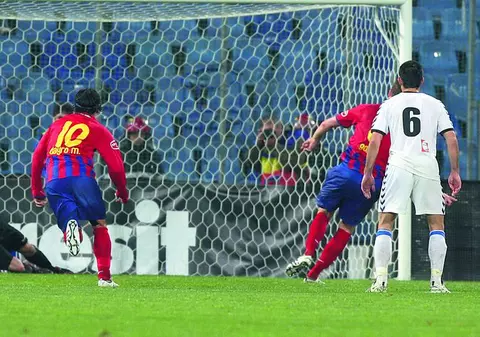 «Jucăm bine, rămâne Lăcă!»