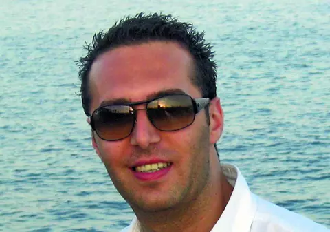 Adi Bucur şi-a amânat vacanţa din cauza crizei