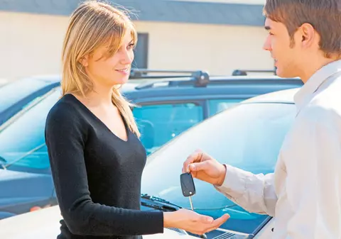 Vă luaţi maşină din străinătate?