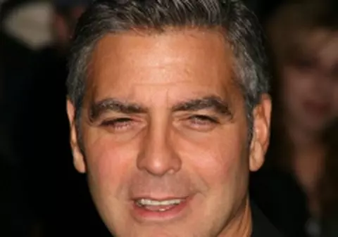 George Clooney s-a mutat cu noua sa iubită