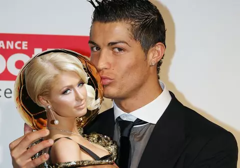 Paris: "Eu şi Ronaldo suntem mai fierbinţi şi celebri decât Victoria şi Beckham" 