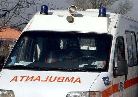 O femeie s-a aruncat de la etajul doi al Spitalului Pucioasa 