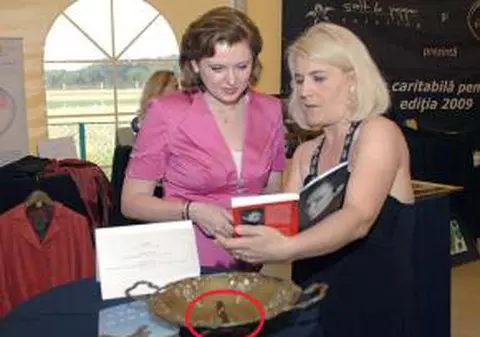 Preşedintele Camerei Deputaţilor şi-a donat stiloul de suflet