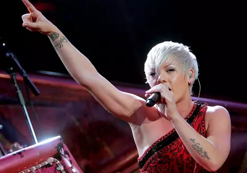 Pink era să moară în timpul unui concert