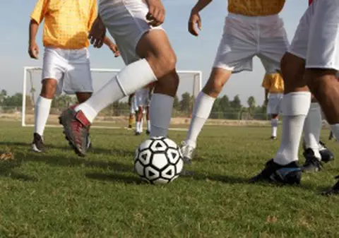 Tineri ucişi pentru că jucau fotbal