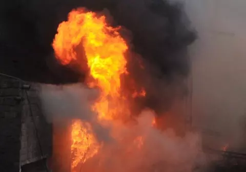 Biserica Armenească, ameninţată de un incendiu