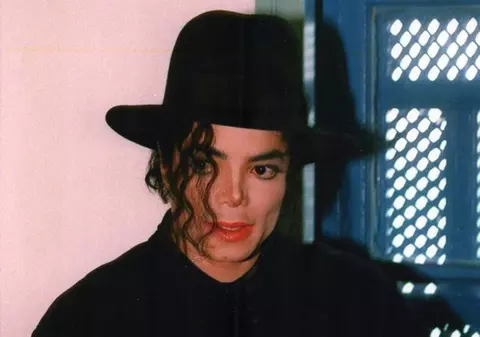 Poliţia a confiscat fiole cu medicamente de la locuinţa lui Michael Jackson