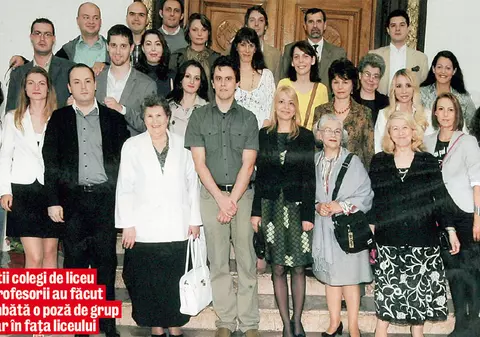 «De trei zile văd doar oameni cu măşti »