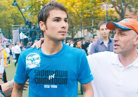 Mutu, aclamat la New York