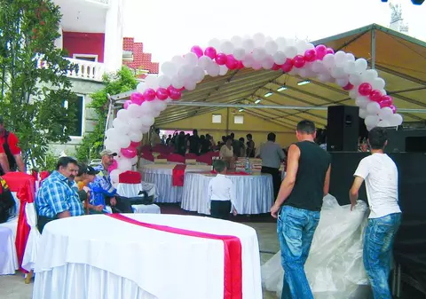 Gătită cu 300 de bănuţi de aur