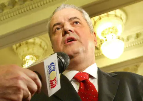 Năstase, împiedicat să viziteze şantierul Autostrăzii Transilvania