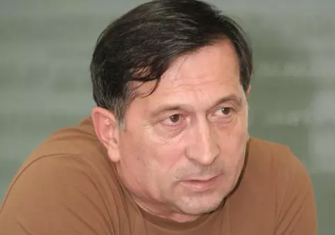 Ion Crăciunescu se bate la table cu un campion european