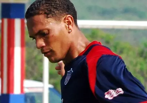 Fotbalistul columbian care a împuşcat un suporter a ieşit pe cauţiune