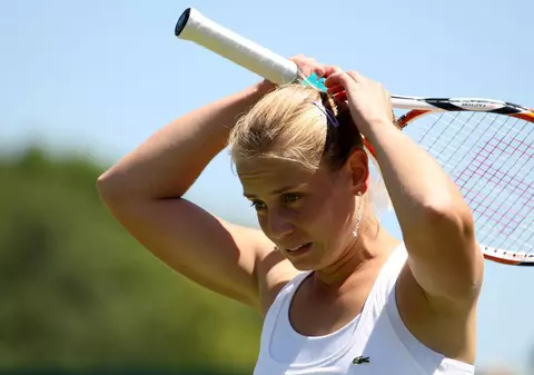 Jelena Dokic suferă de "boala sărutului" 