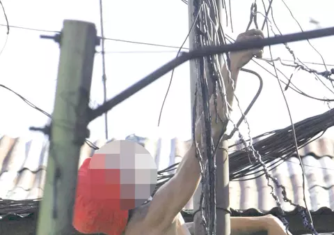 A murit electrocutat după ce a atins grilajul unui magazin