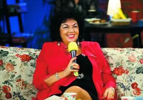 Carmen Harra: "Când îl cunoşteai în persoană, Michael părea pe jumătate mort"