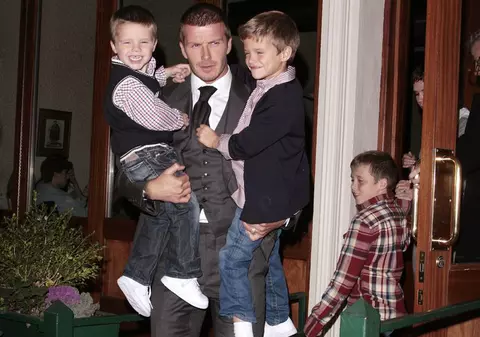 Copiii lui Beckham vor să se tatueze