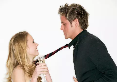 Hainele - o armă importantă a seducţiei