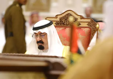 Printesă saudită cere azil politic pentru a nu fi omorâtă cu pietre