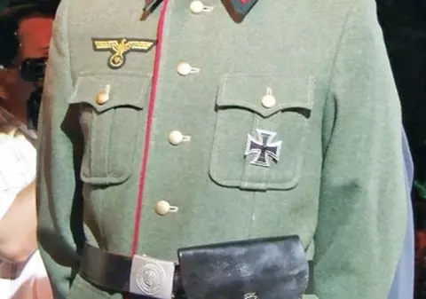 Presa internaţională ia atitudine faţă de "nazistul" Mazăre