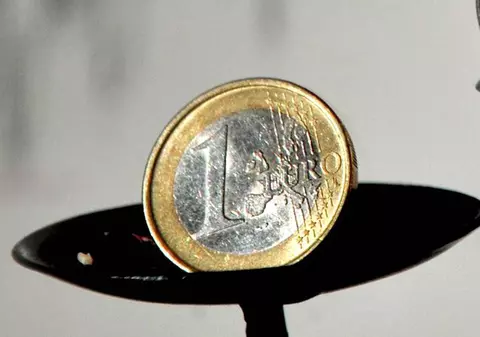 Condamnat la doi ani de închisoare pentru că a furat un euro