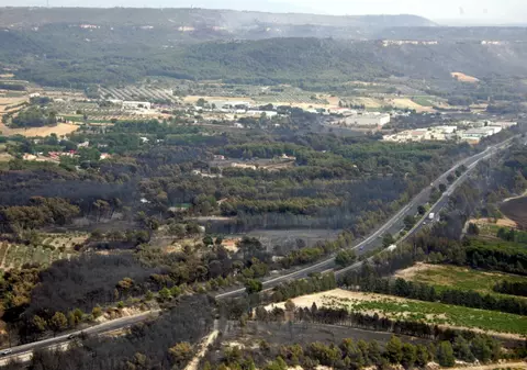 Incendiu de proporţii la portile Marsiliei