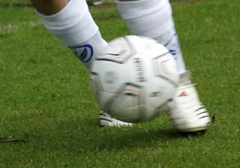 Meci de fotbal încheiat cu focuri de armă