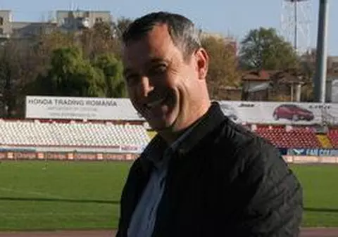 Dinamo are doi antrenori principali