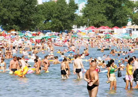 Au dat năvală la mare