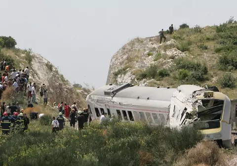 6 morţi şi peste 40 de răniţi, după ce un tren a deraiat în Croaţia