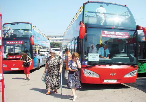 Autobuze etajate spre Mangalia