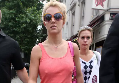 Britney, ce te-ai îngrăşat!