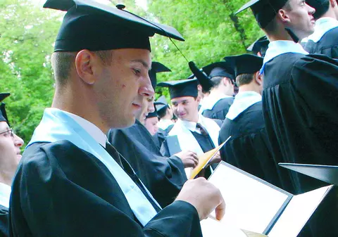 100.000 de diplome anulate la «Spiru»