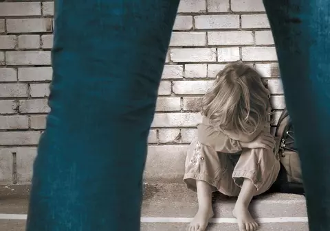 «Când o vedea pe dădacă, fetiţa mea începea să plângă»