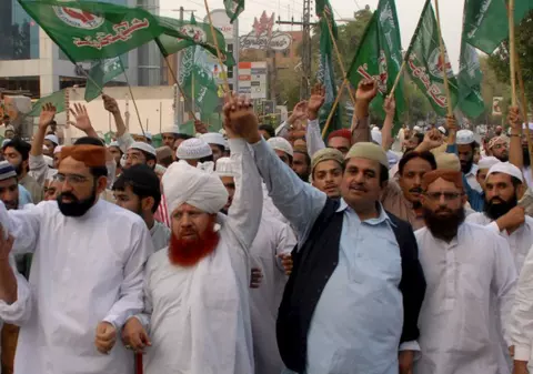 70 de morţi după un atac al talibanilor în Pakistan