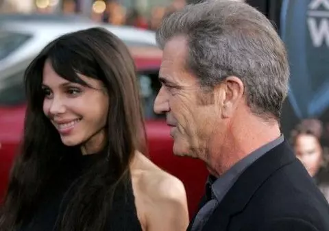 Mel Gibson nu vrea s-o ia de nevastă pe Oksana