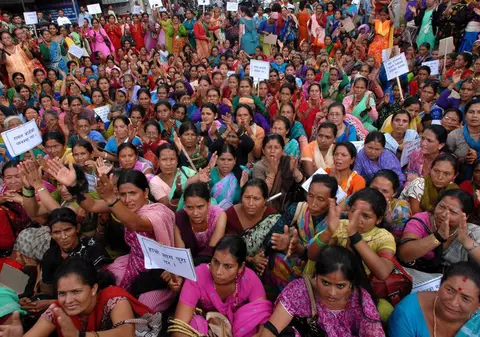 Văduvele din Nepal nu vor ca bărbaţii să fie plătiţi ca să se însoare cu ele