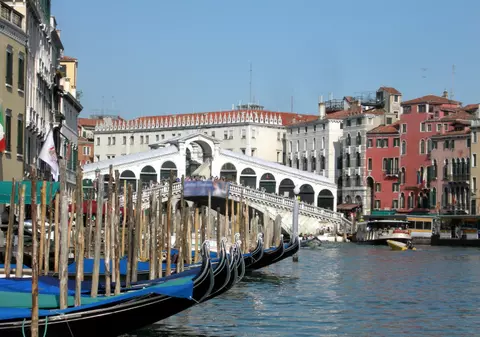 Un weekend la Veneţia cu doar 1 cent